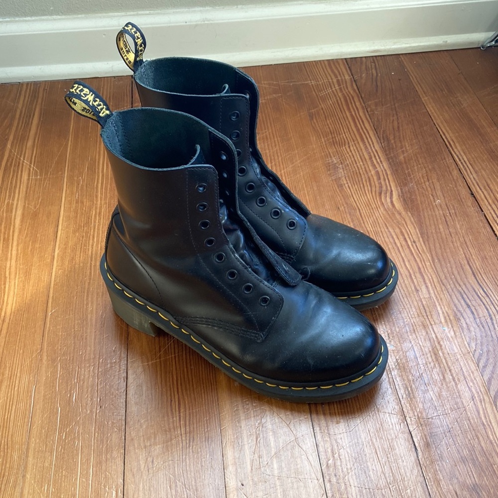 Dr. Martens Clemency Boot